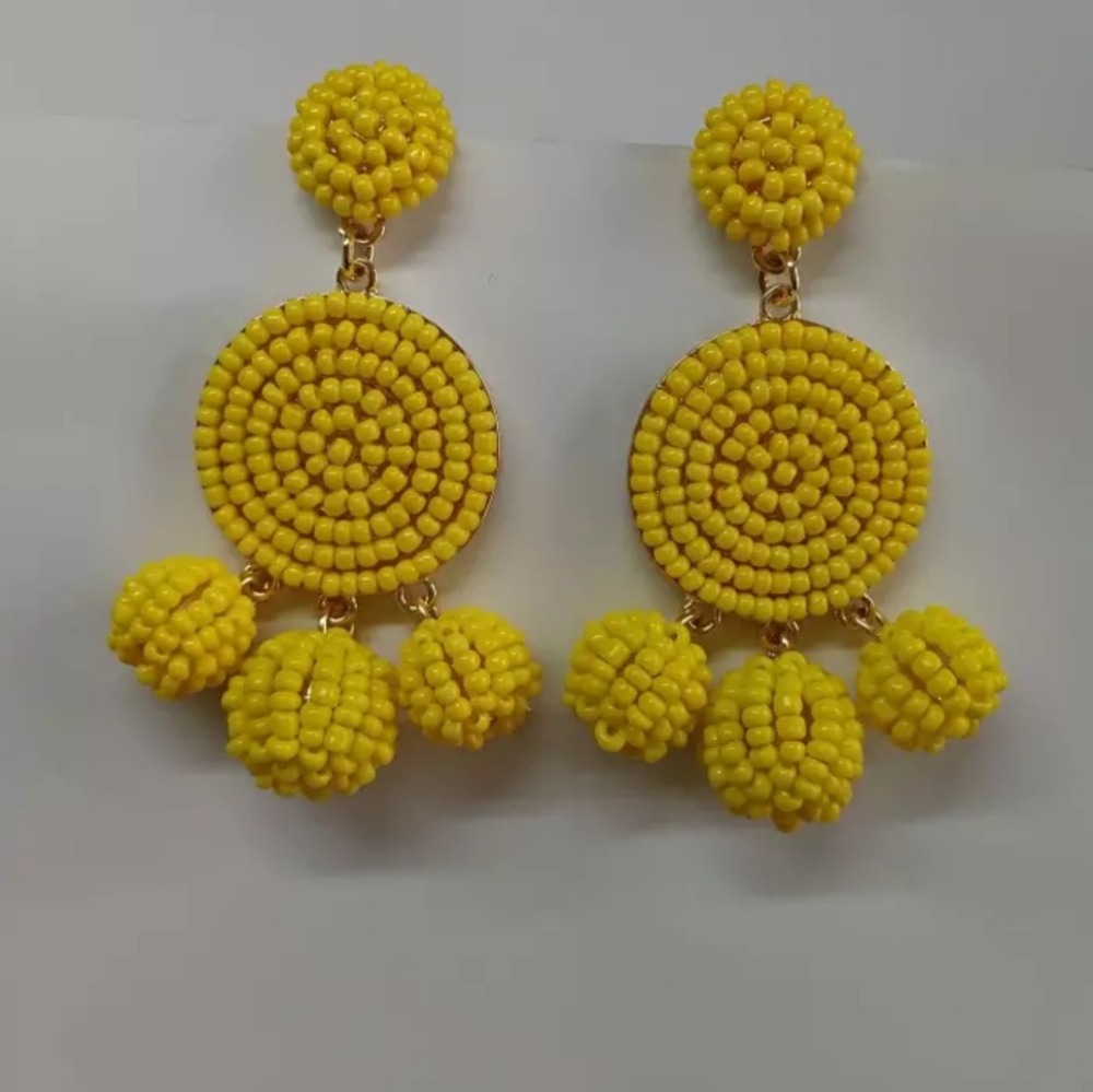 Yellow beaded earring